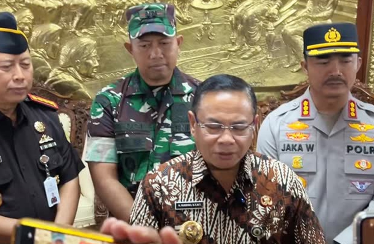 Bupati Pati dimakzulkan